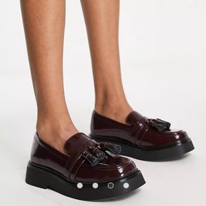 NWOT ASOS DESIGN Maxwell chunky tassel loafers in burgundy